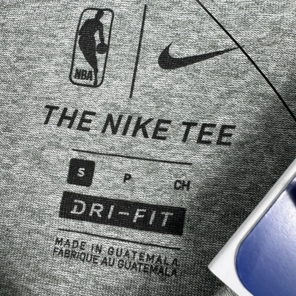 Nike Orlando Magic Gray Long Sleeve Spellout Shirt DQ7063-063 Mens Size S NWT